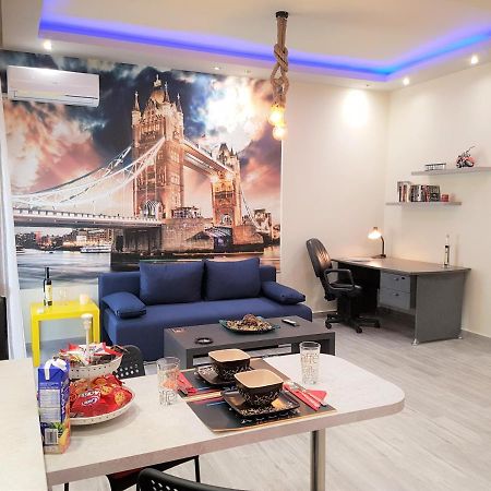 Betty'S Central Suite Alexandroupolis Buitenkant foto