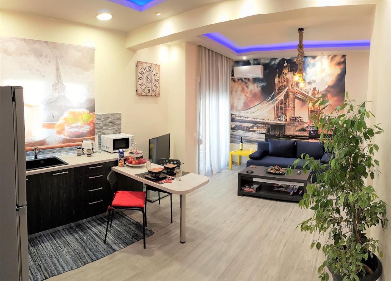 Betty'S Central Suite Alexandroupolis Buitenkant foto